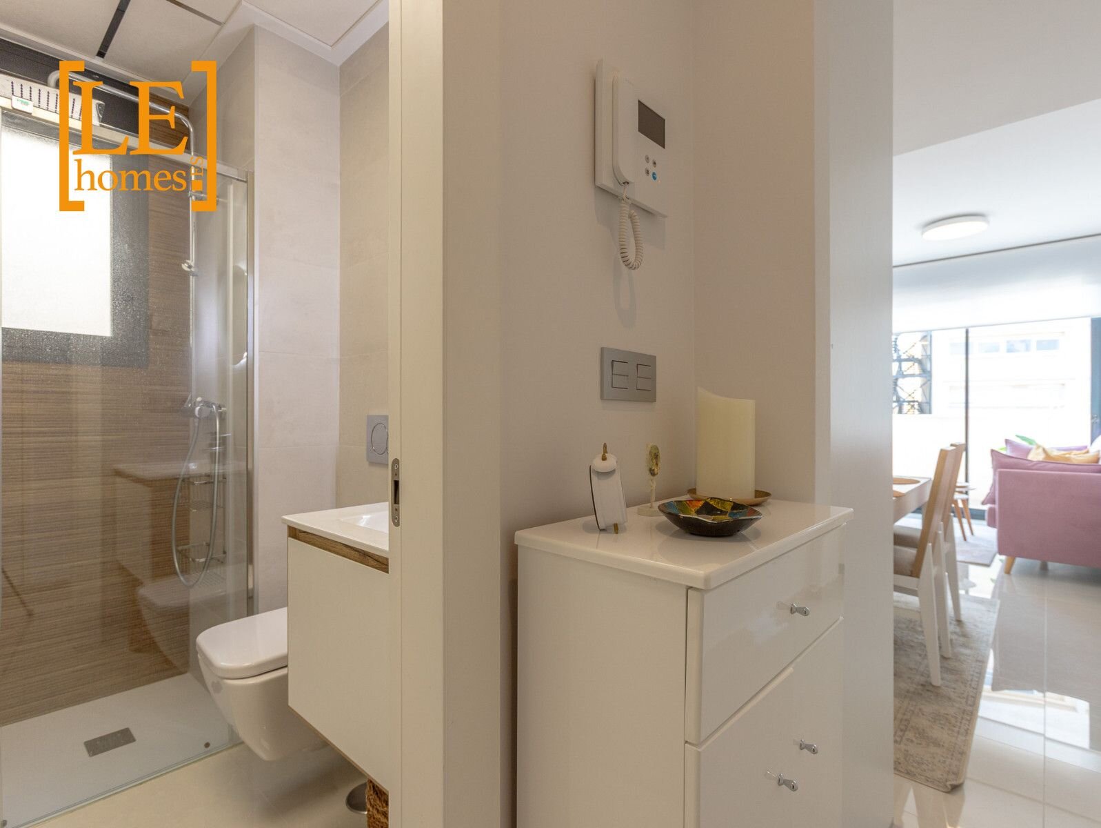 1-Bedroom Apartment in Estacion de Autobuses, Torrevieja - Image 10