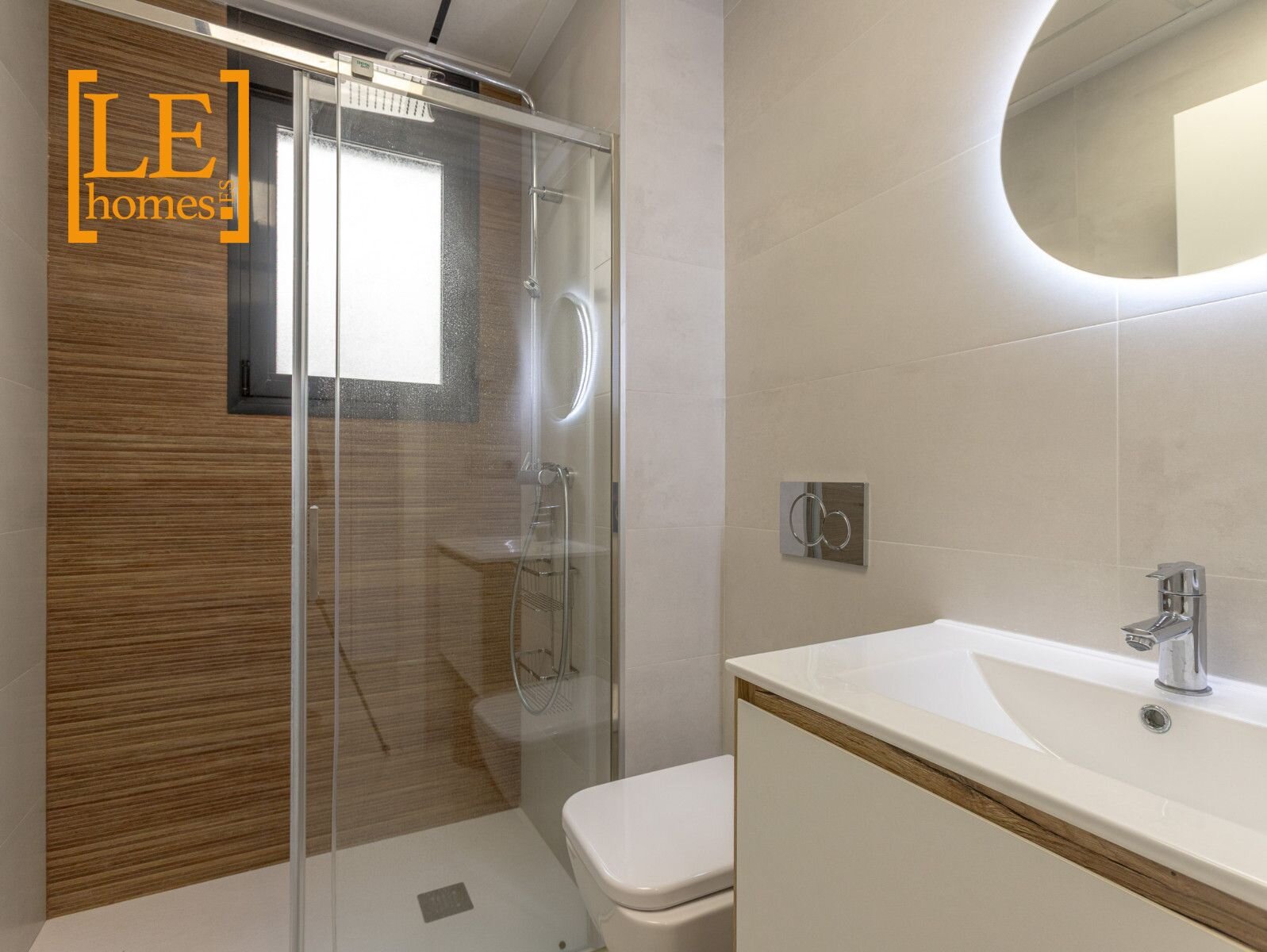 1-Bedroom Apartment in Estacion de Autobuses, Torrevieja - Image 11