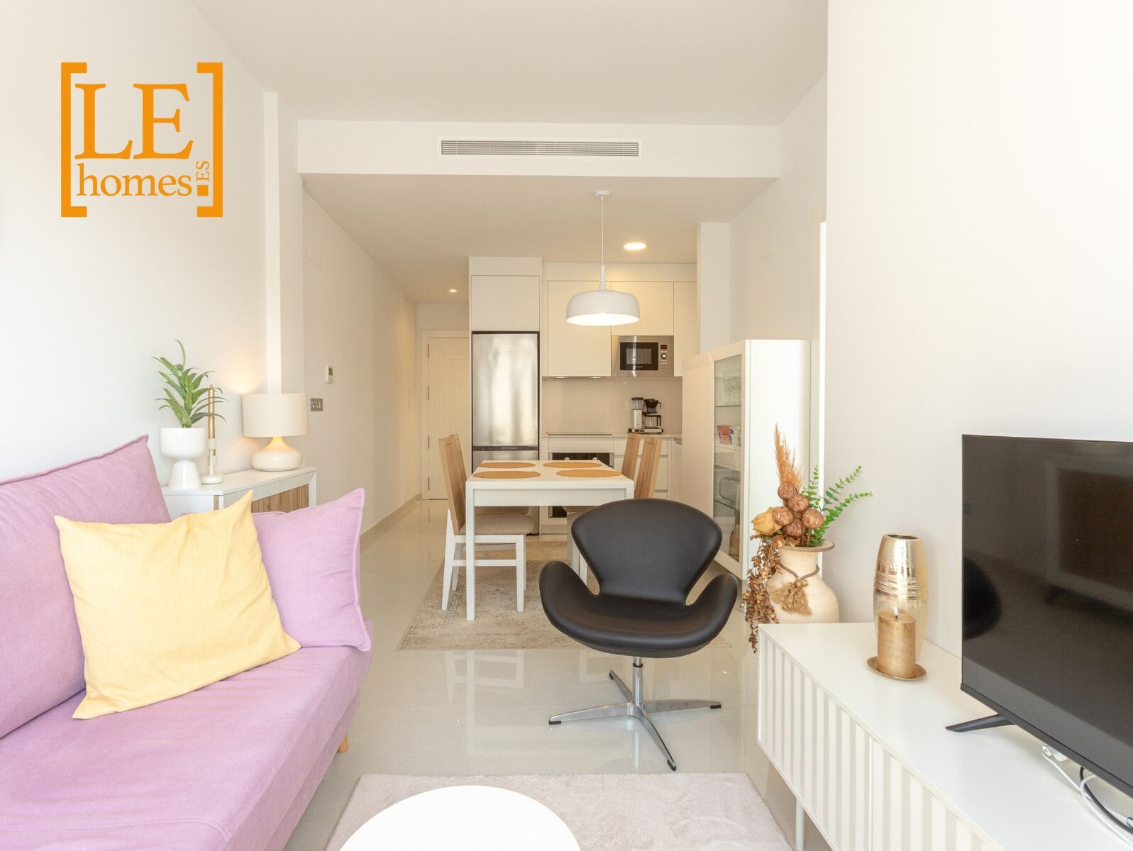1-Bedroom Apartment in Estacion de Autobuses, Torrevieja - Image 4