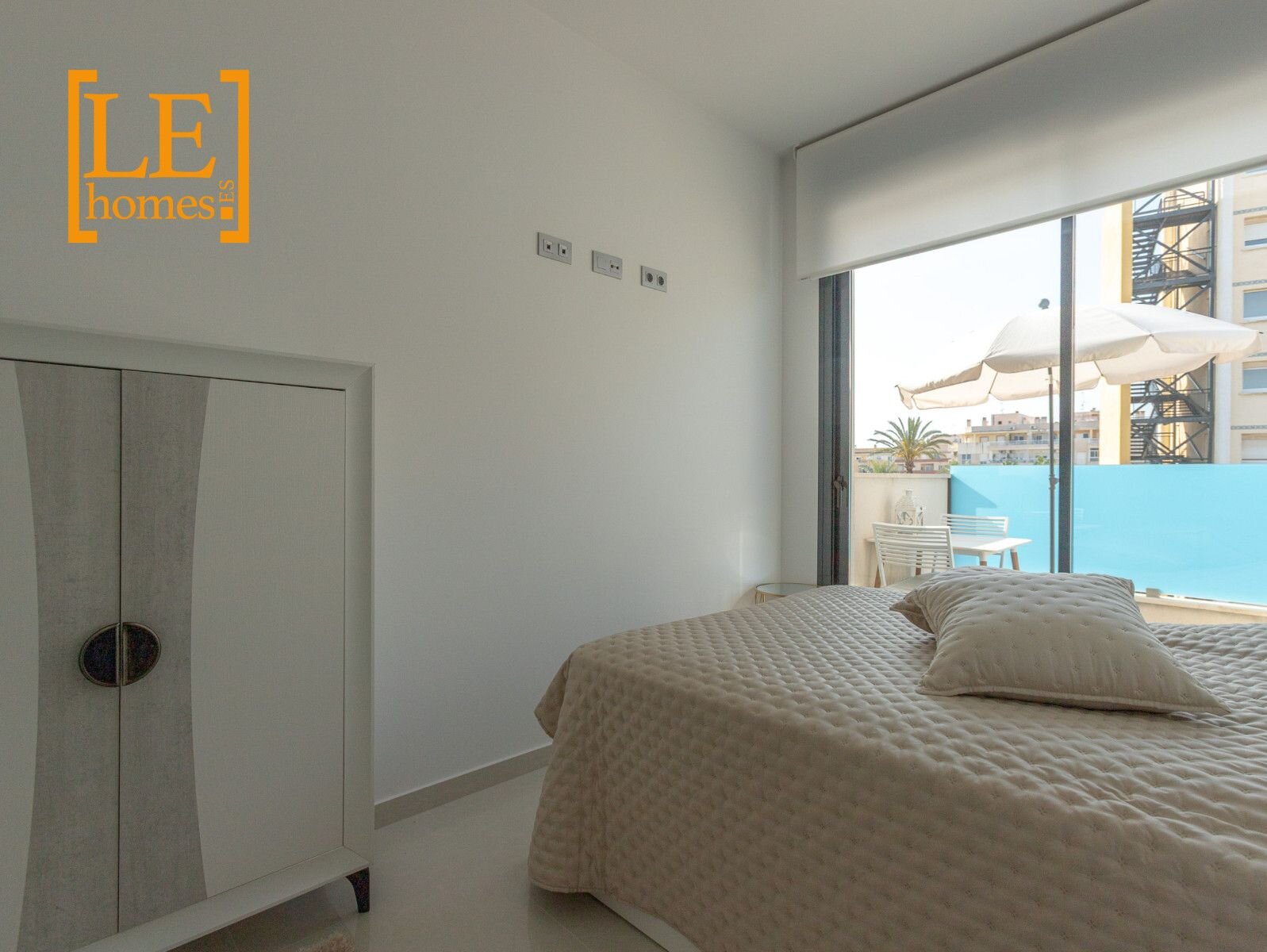1-Bedroom Apartment in Estacion de Autobuses, Torrevieja - Image 9