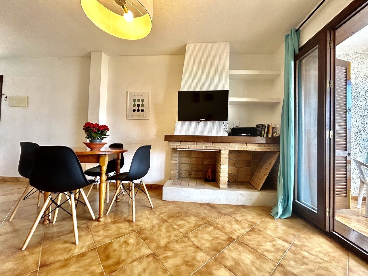2-Bedroom Apartment in Cabo Roig - Image 4