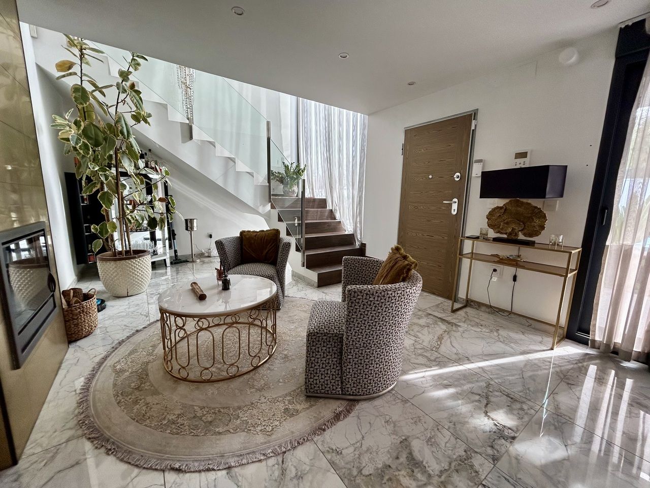 3-Bedroom Villa in La Siesta, Torrevieja - Image 7