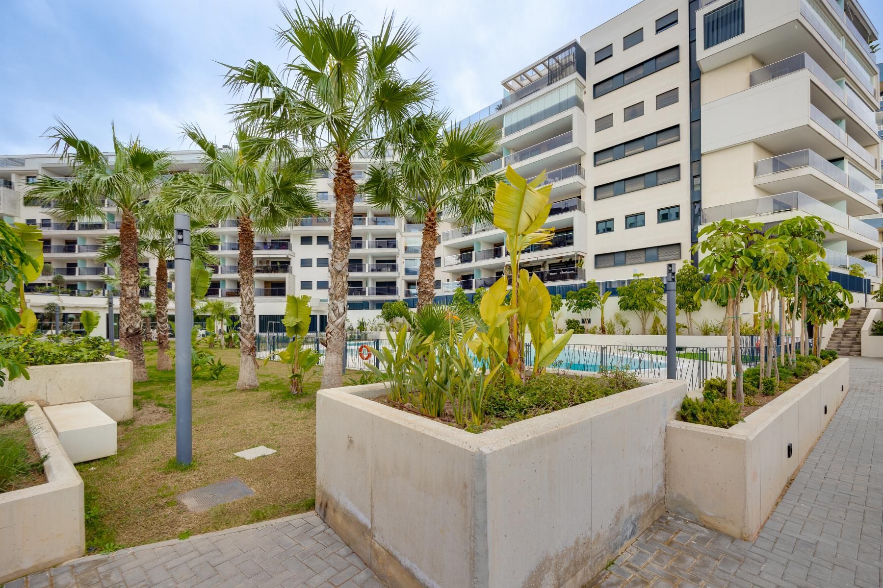 3-Bedroom Penthouse in Campoamor, Orihuela Costa - Image 37