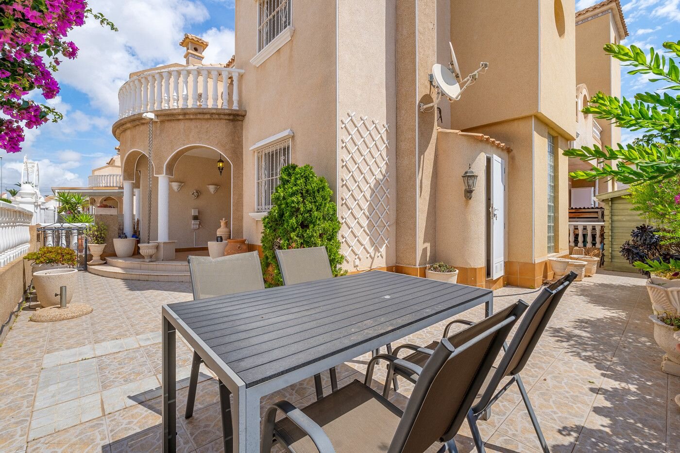 3-Bedroom Semi-detached house in La Chismosa, Orihuela Costa - Image 1