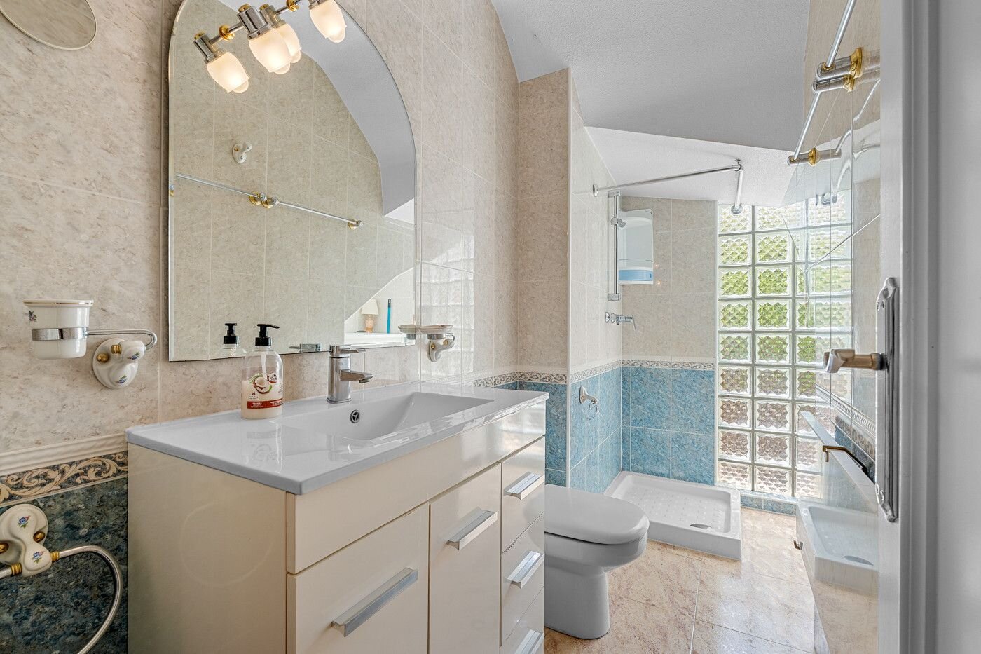 3-Bedroom Semi-detached house in La Chismosa, Orihuela Costa - Image 13