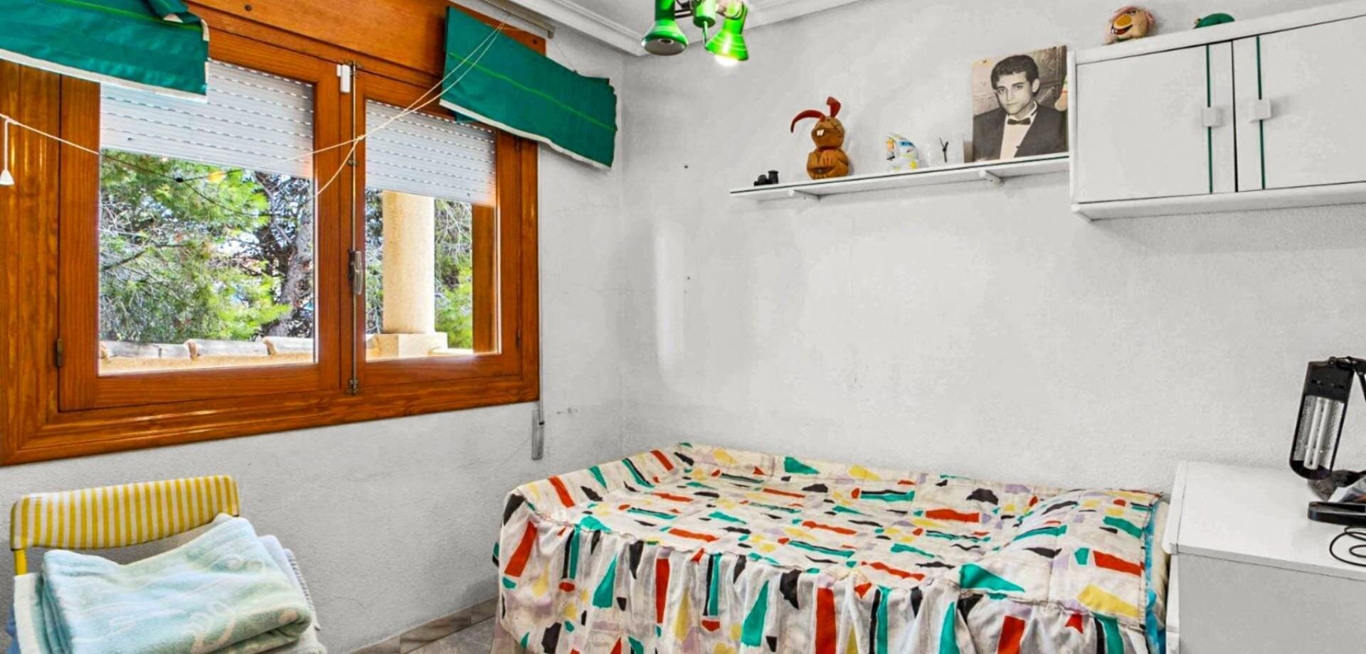 8-Bedroom Villa in La Siesta, Torrevieja - Image 20