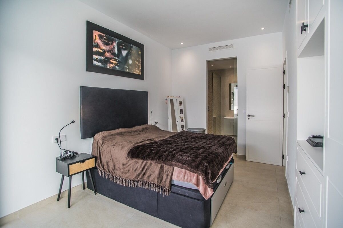4-Bedroom Villa in Pueblo 5, Formentera del Segura - Image 25