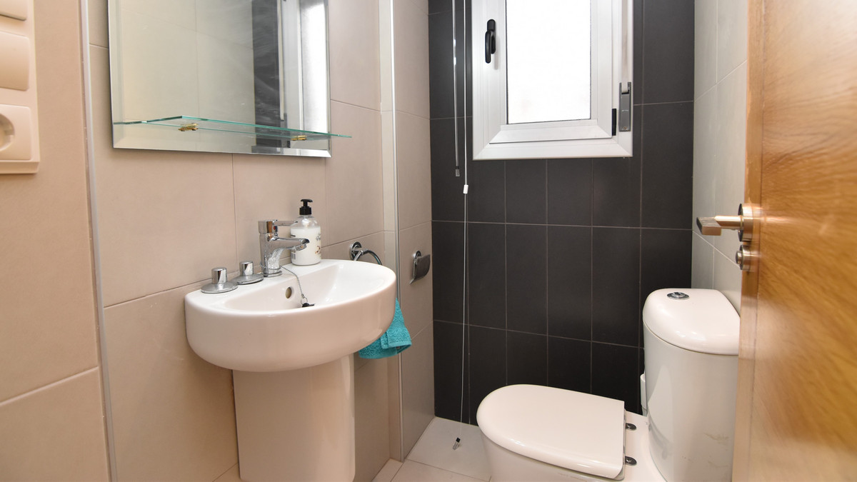 3-Bedroom Townhouse in  Guardamar del Segura | Sunny Casa... - Image 10