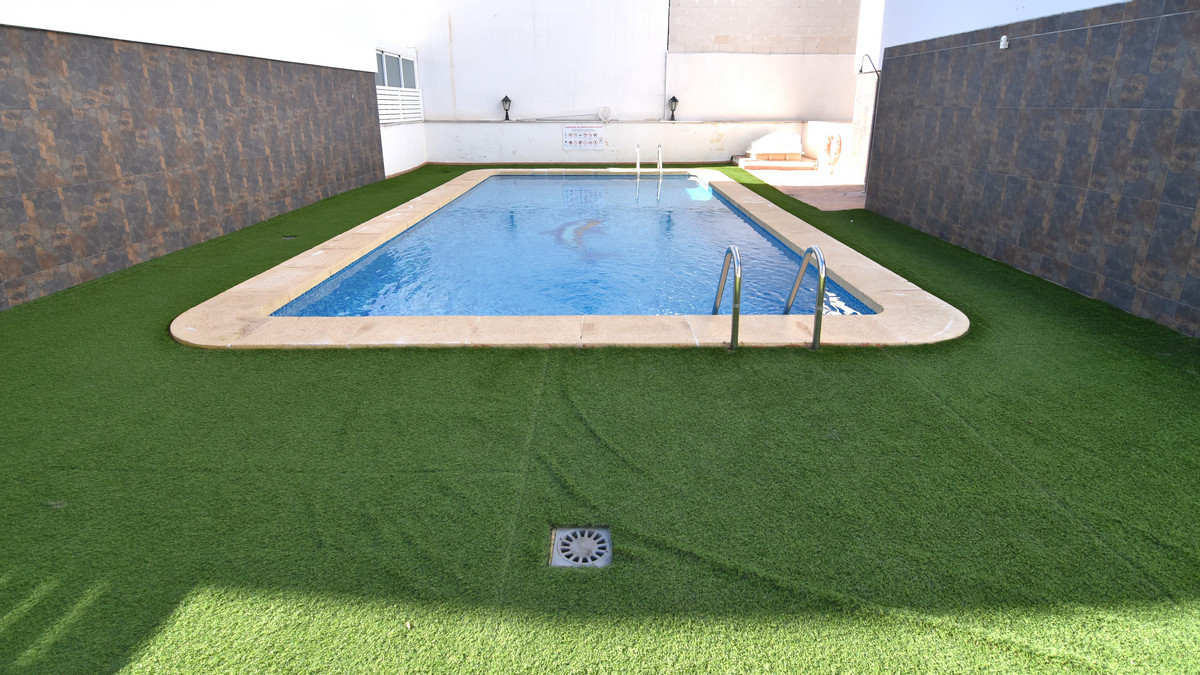 3-Bedroom Townhouse in  Guardamar del Segura | Sunny Casa... - Image 2