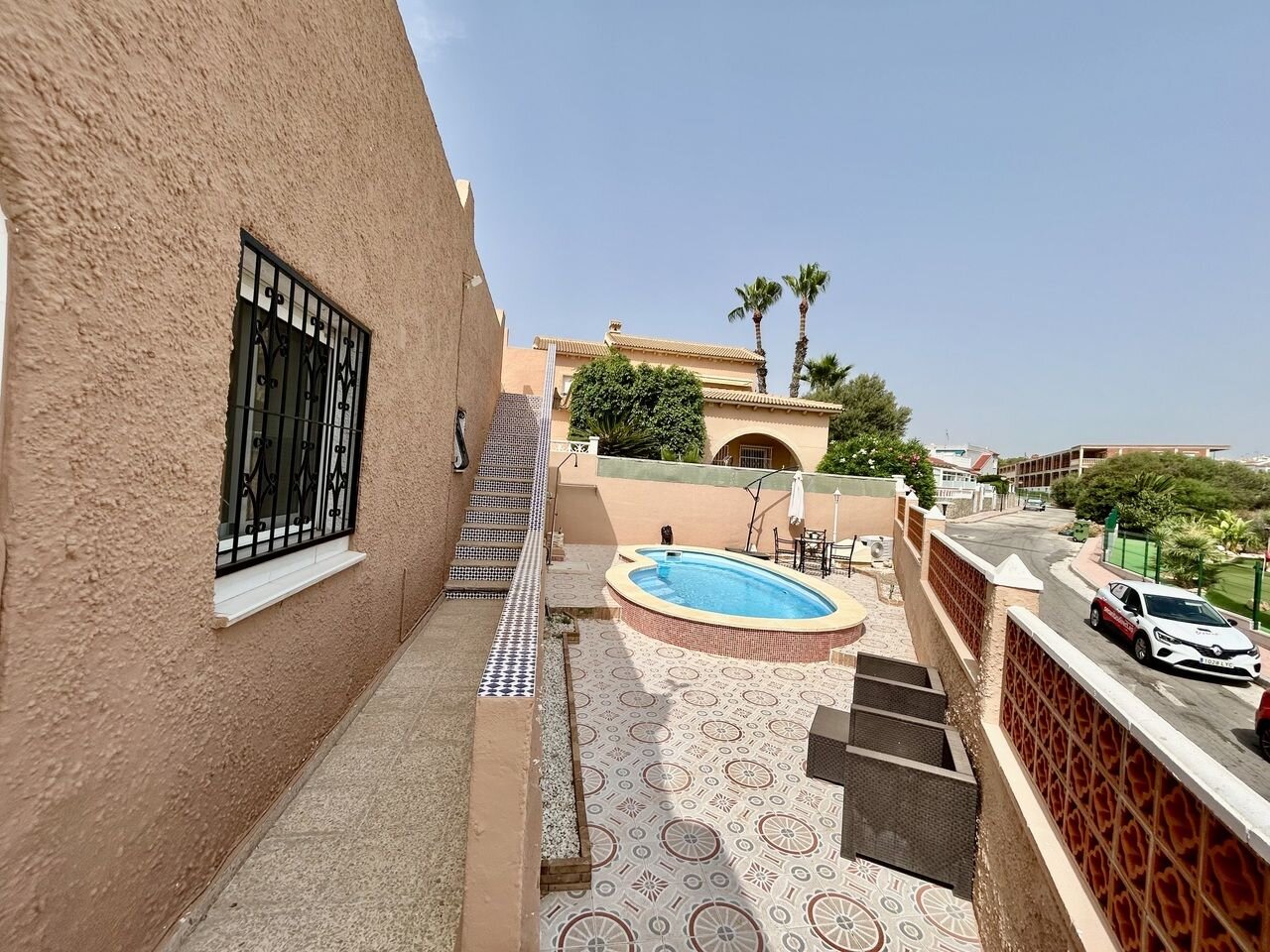 Bungalow z 2 Sypialniami w Villamartin, Orihuela Costa - Image 16