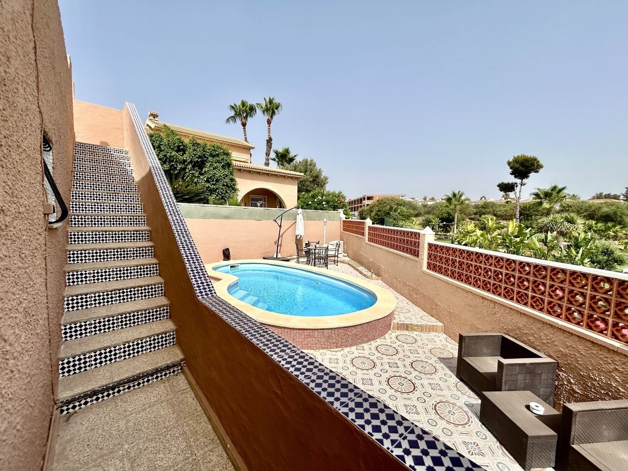 Bungalow z 2 Sypialniami w Villamartin, Orihuela Costa - Image 23