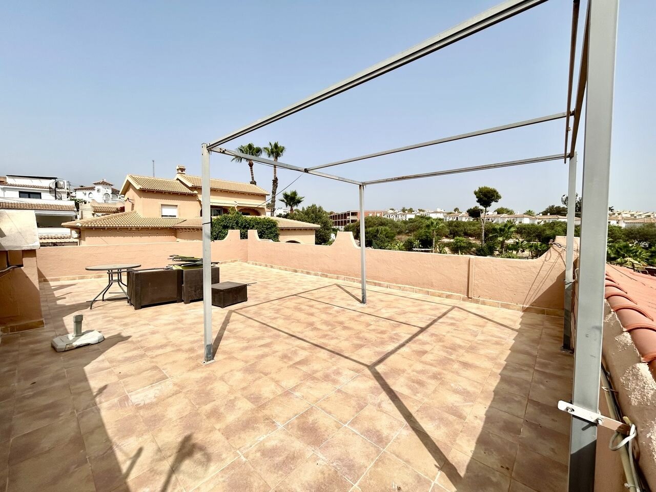 Bungalow z 2 Sypialniami w Villamartin, Orihuela Costa - Image 24