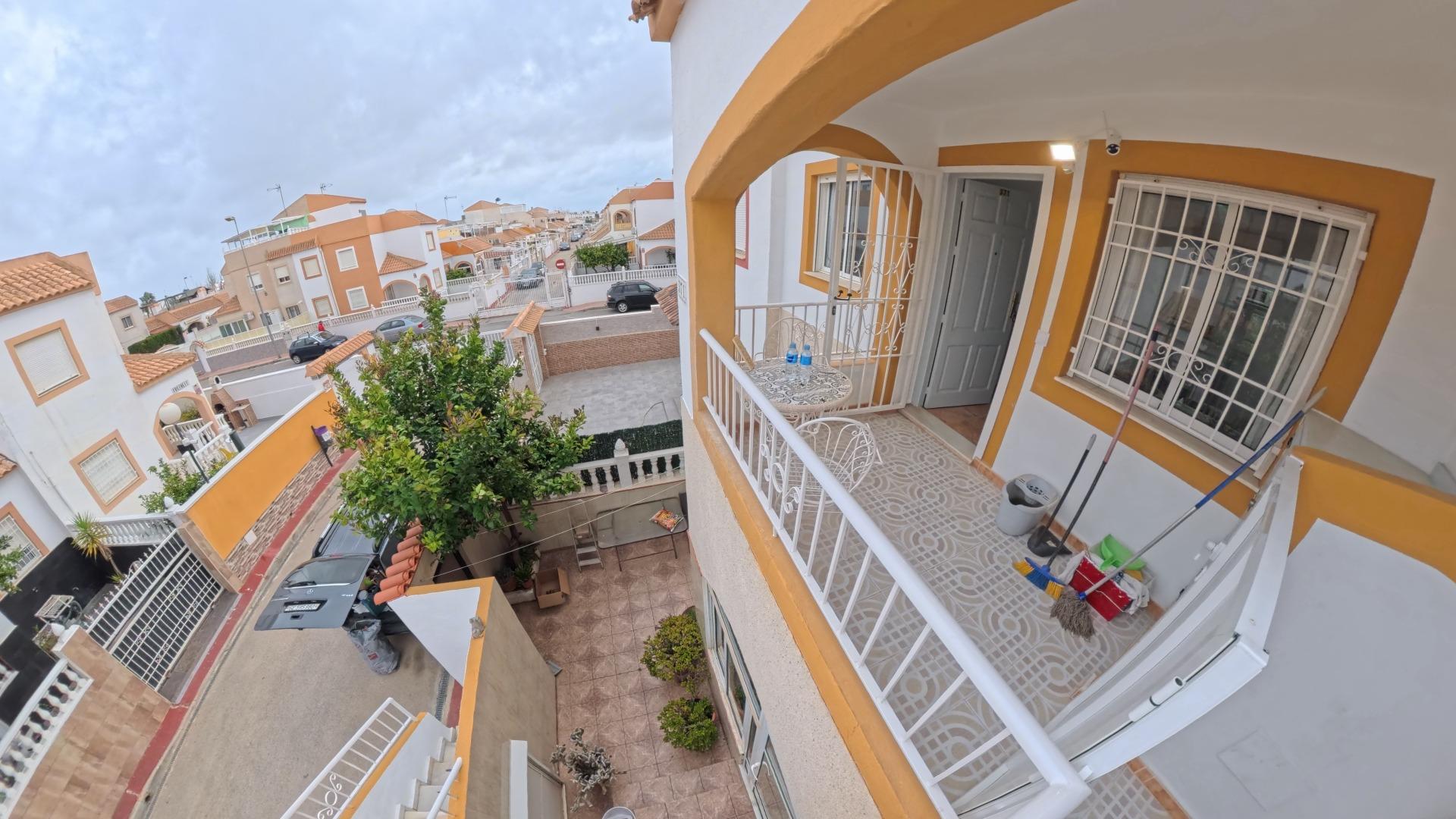 2-Bedroom Bungalow in El Limonar, Torrevieja - Image 4