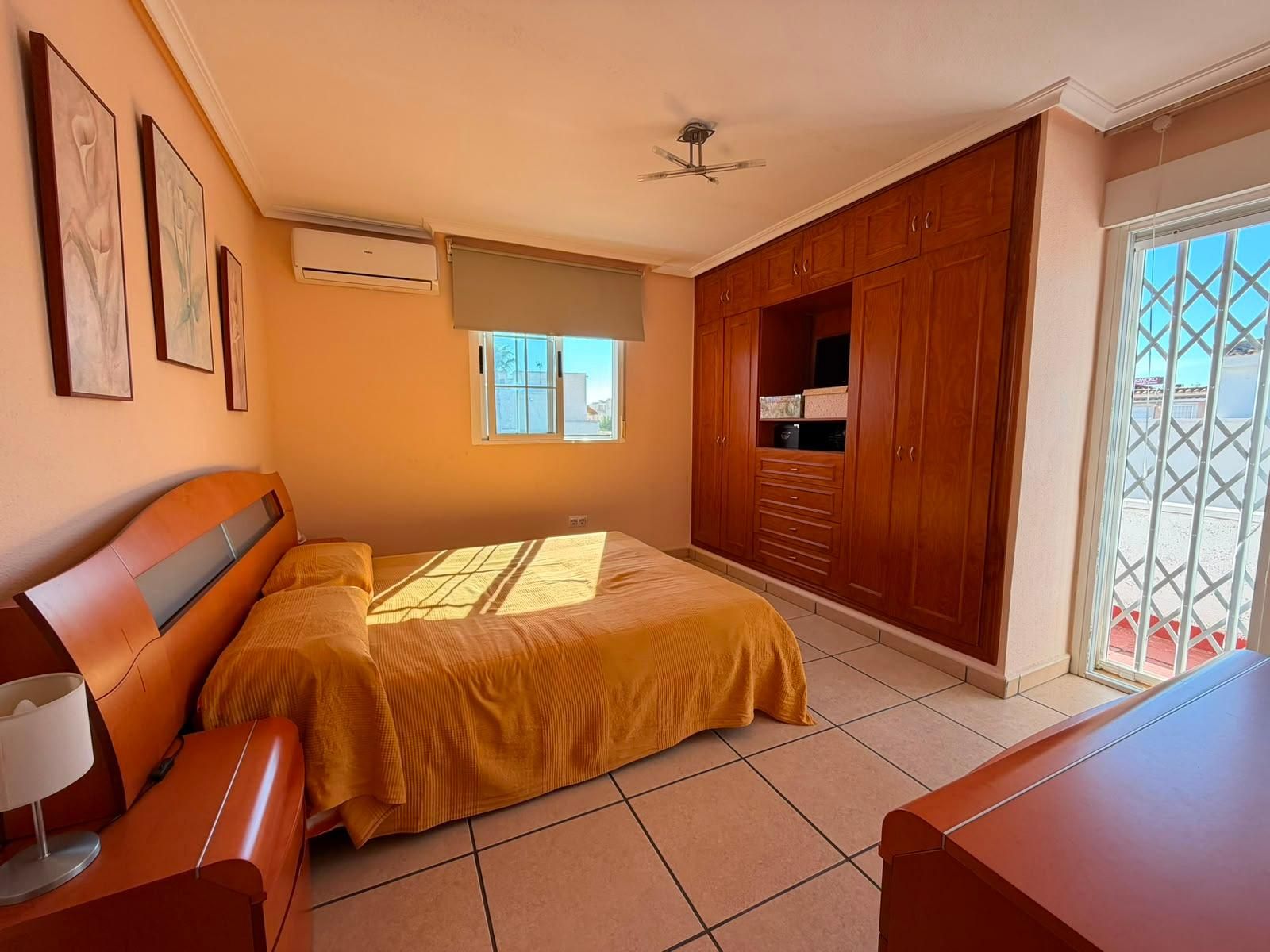 Maison de type quad de 3 Chambres à Carrefour, Torrevieja - Image 30