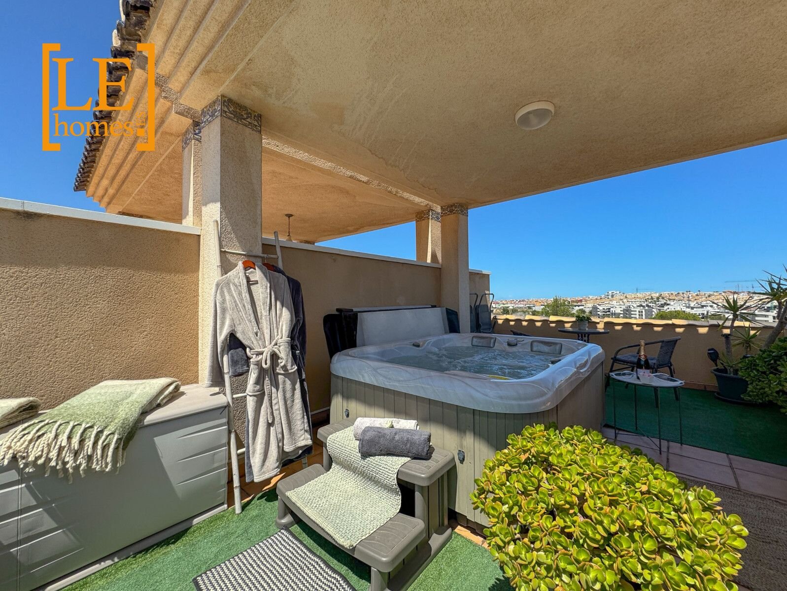 2-Bedroom Bungalow in Pau 8, Orihuela Costa - Image 42