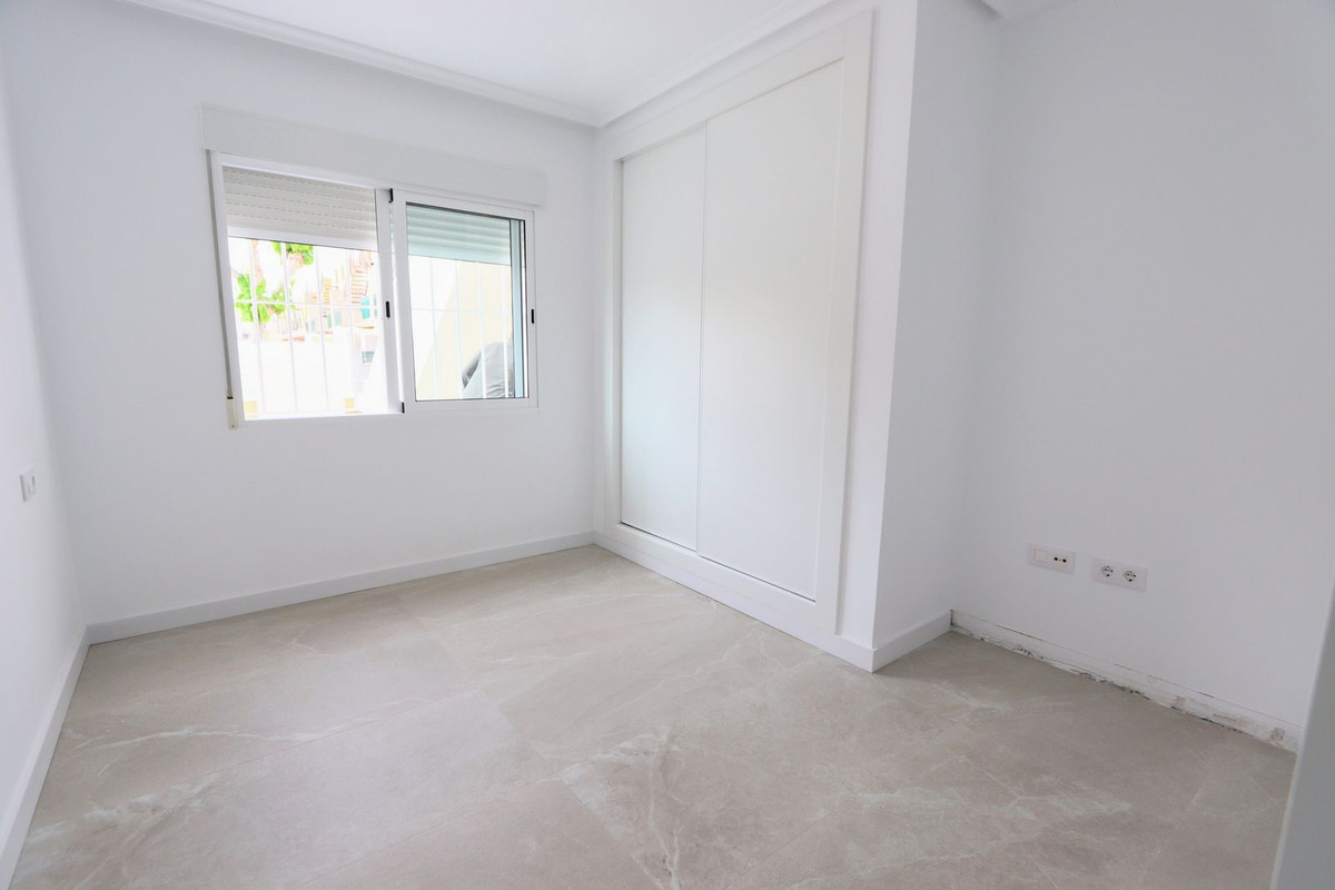 2-Bedroom Ground Floor Apartment in  Pilar de la Horadada... - Image 12