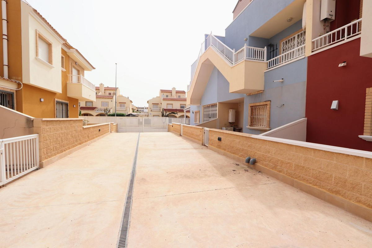 2-Bedroom Ground Floor Apartment in  Pilar de la Horadada... - Image 23