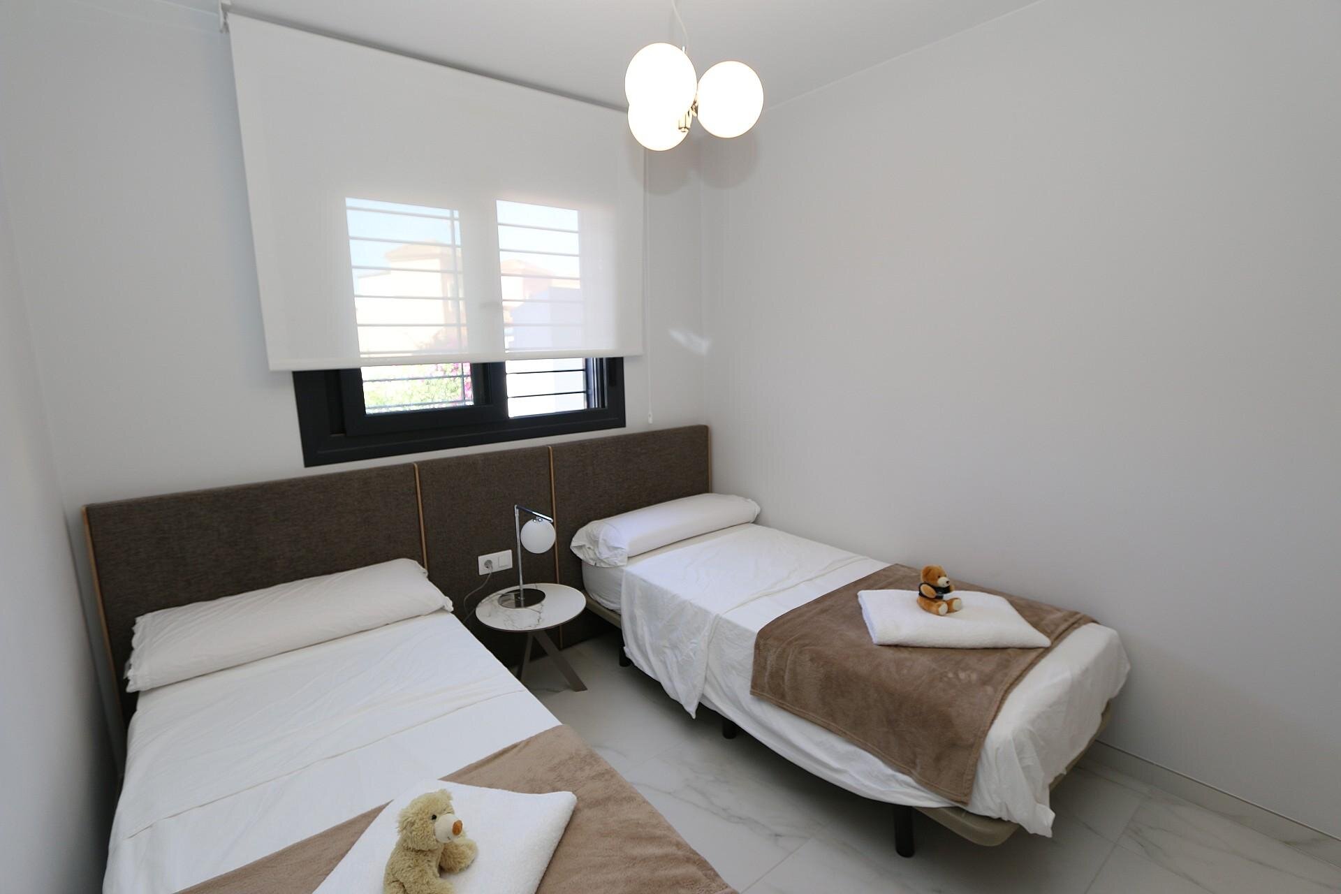 2-Bedroom Apartment in La Zenia, Orihuela Costa - Image 23