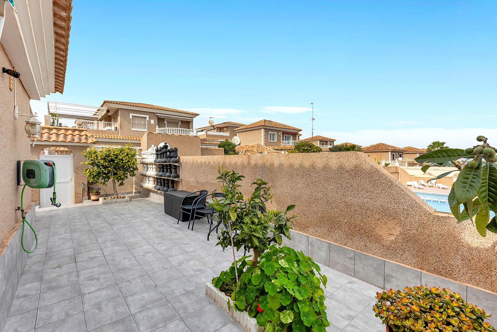 5-Bedroom Villa in  Torrevieja - Image 10