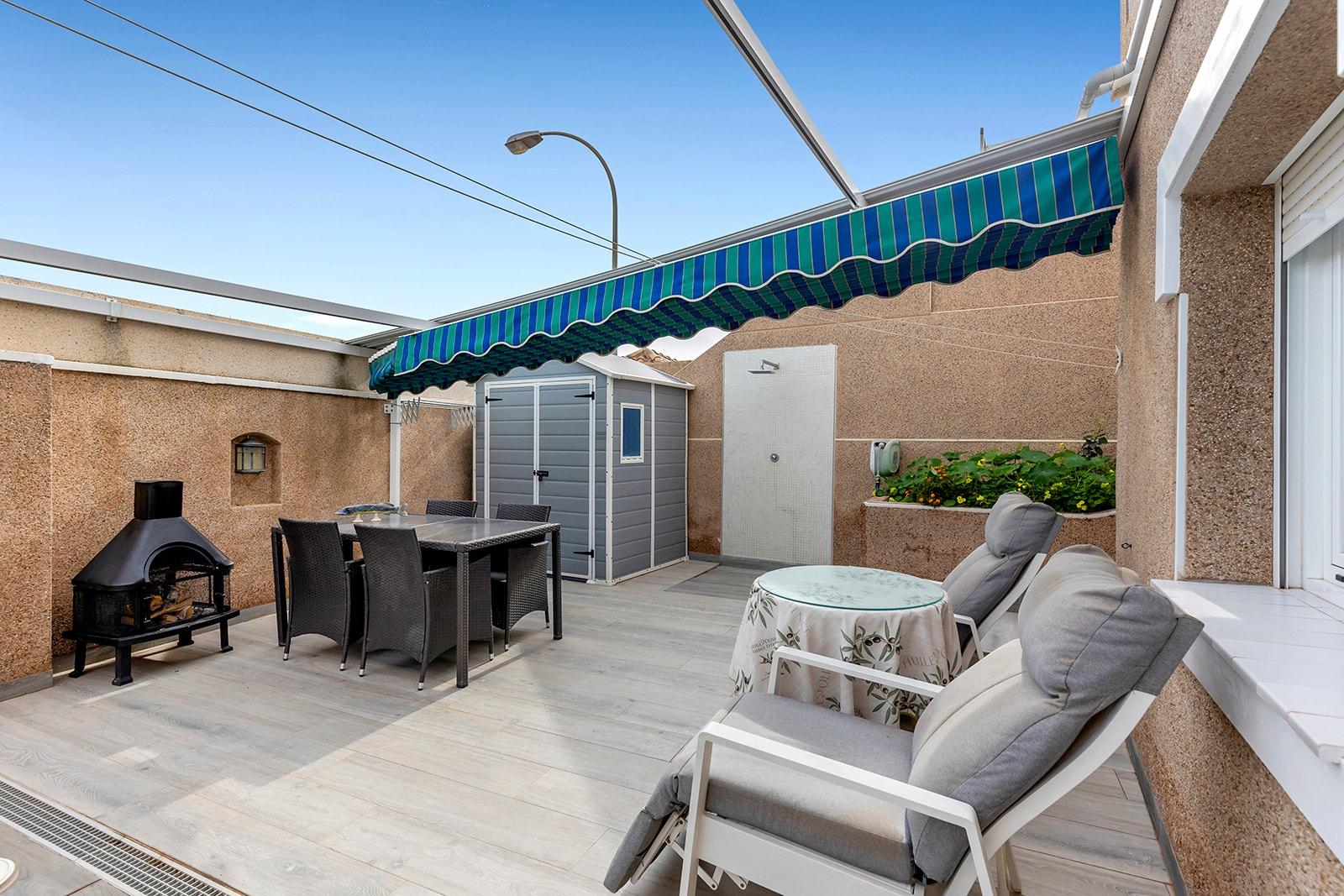 5-Bedroom Villa in  Torrevieja - Image 40