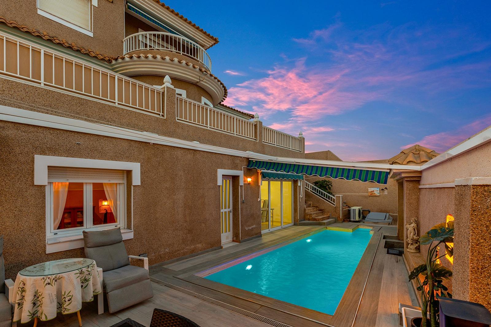 5-Bedroom Villa in  Torrevieja - Image 58