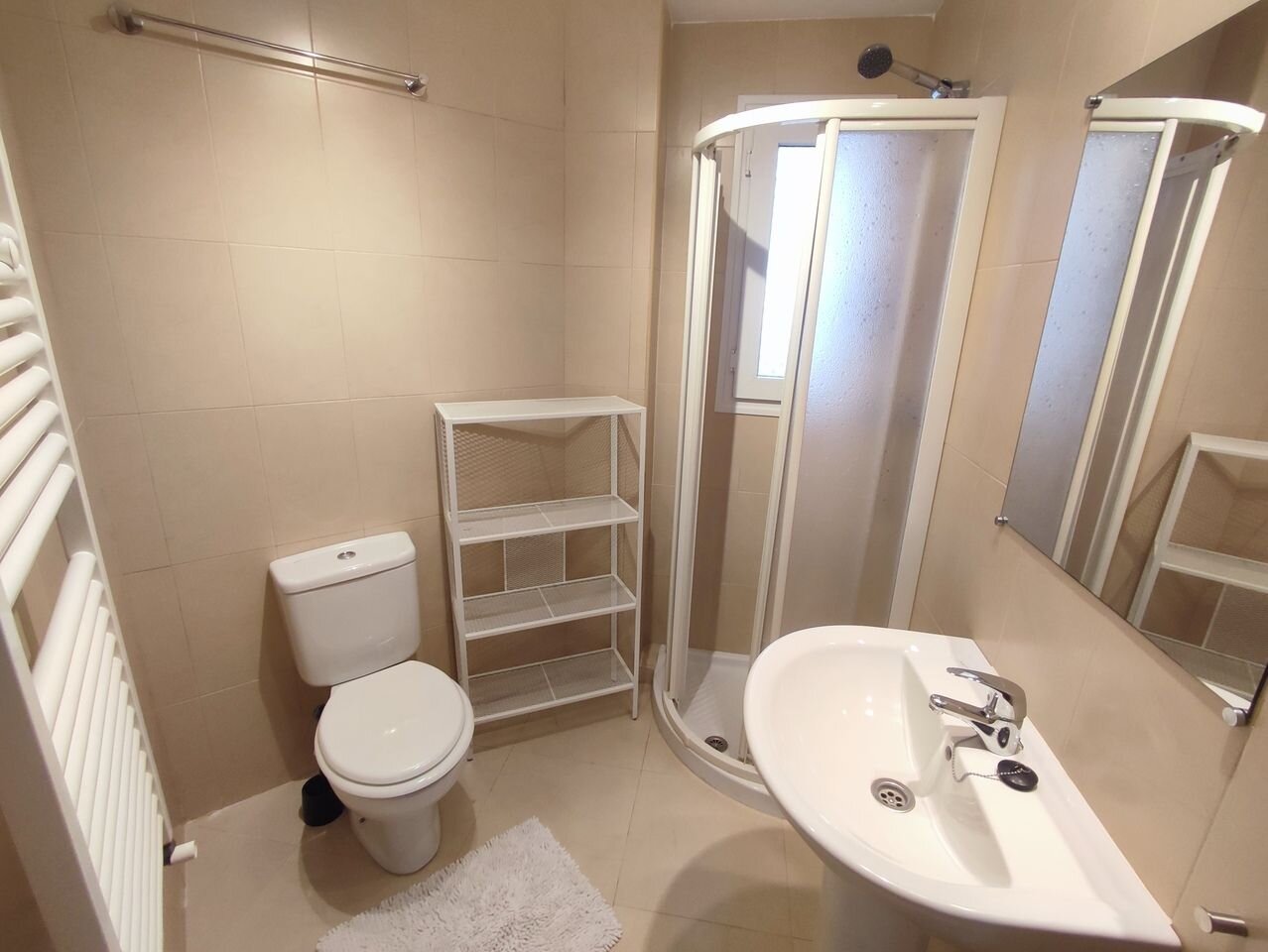 2-Bedroom Apartment in Sucina, Sucina - Image 25