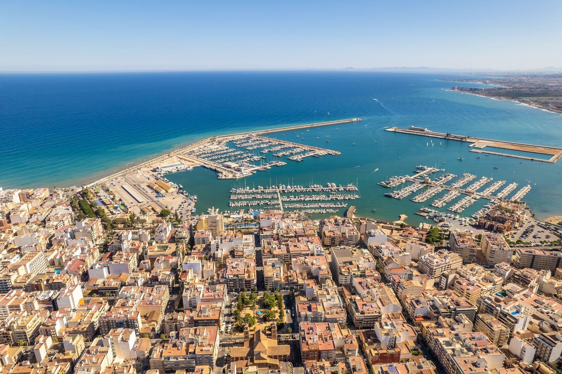 4-Bedroom Penthouse in Torrevieja, Torrevieja - Image 39