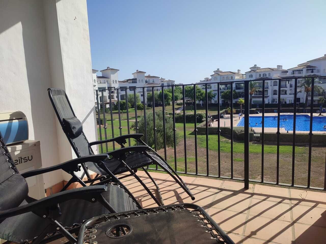 2-Bedroom Apartment in Sucina, Sucina - Image 4