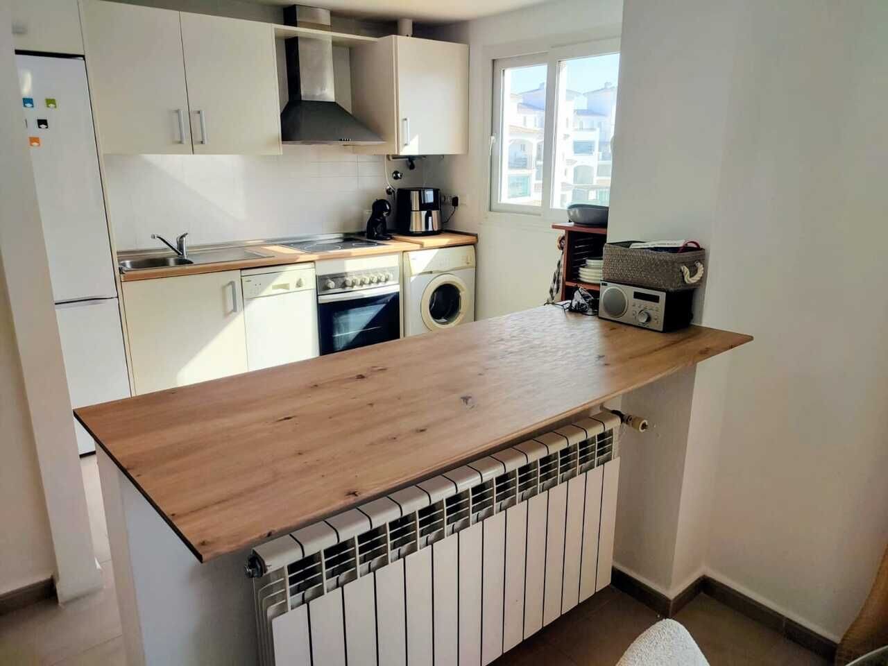 2-Bedroom Apartment in Sucina, Sucina - Image 8