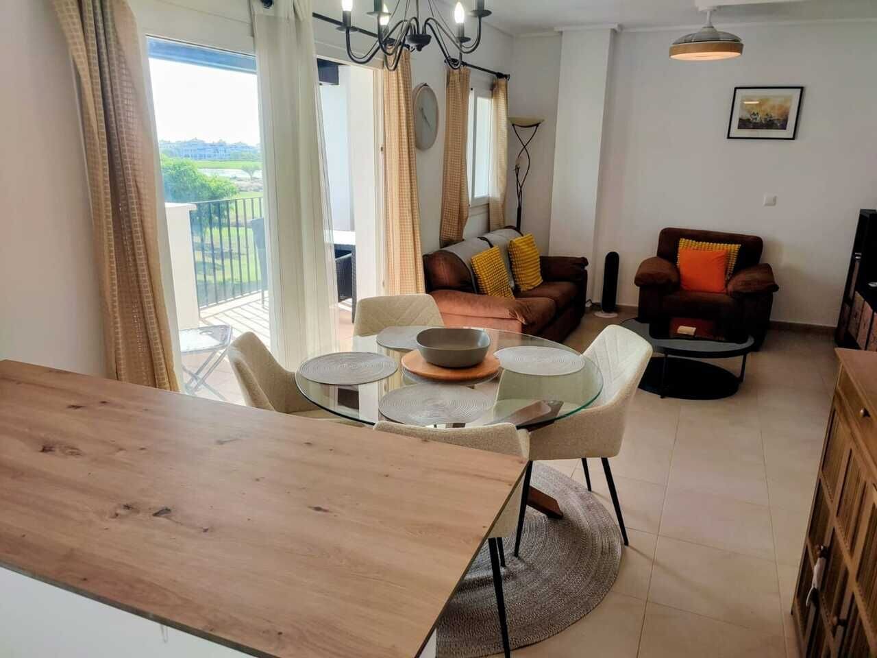 2-Bedroom Apartment in Sucina, Sucina - Image 9