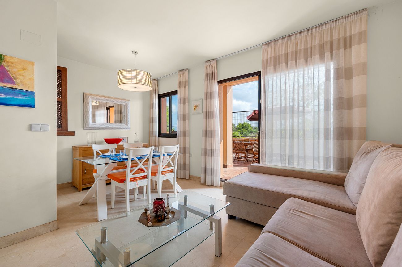 2-Bedroom House in Pueblo, San Miguel de Salinas - Image 3