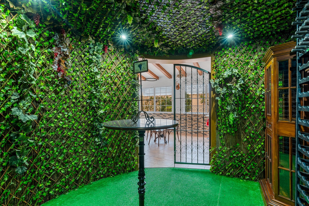 4-Bedroom Townhouse in Torrevieja | Sunny Casas - Costa ... - Image 10