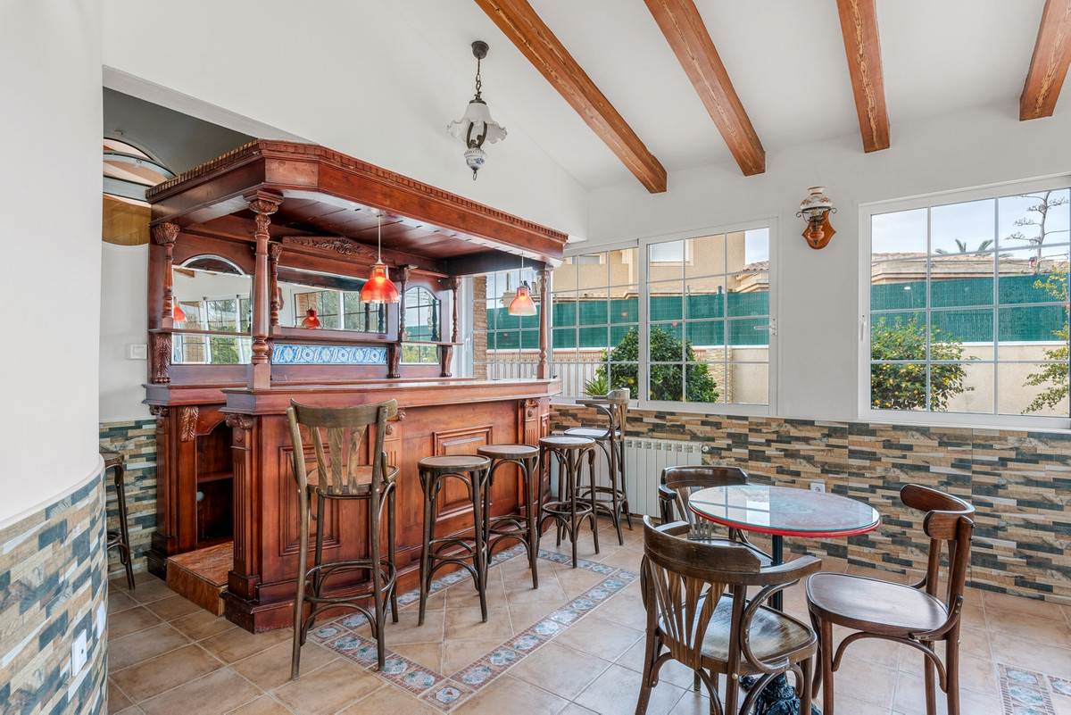 4-Bedroom Townhouse in Torrevieja | Sunny Casas - Costa ... - Image 11