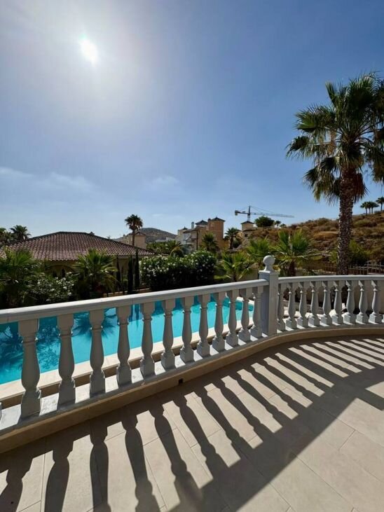 4-Bedroom Villa in Pueblo 5, Formentera del Segura - Image 10