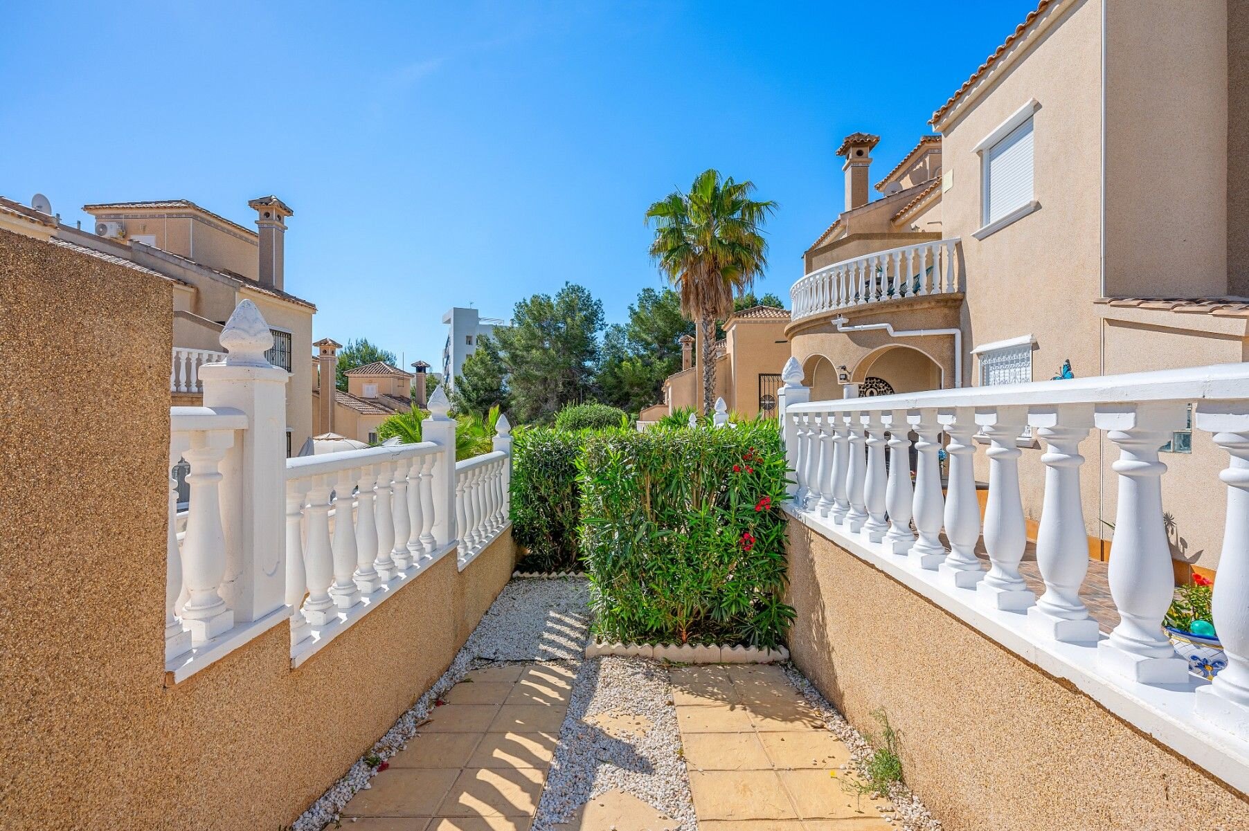3-Bedroom Villa in Las Filipinas, Orihuela Costa - Image 28