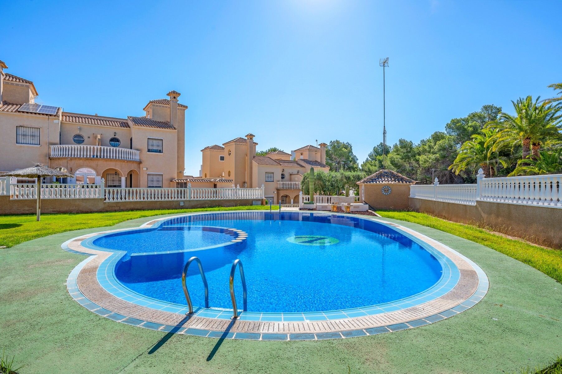 3-Bedroom Villa in Las Filipinas, Orihuela Costa - Image 37