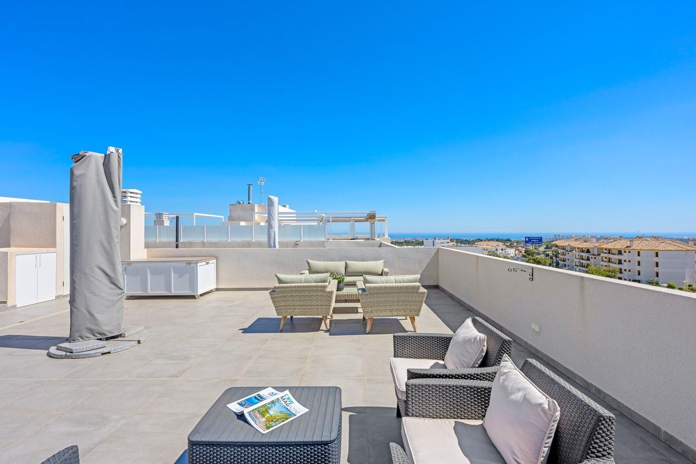 2-Bedroom Apartment in Lomas de Cabo Roig, Orihuela Costa - Image 27