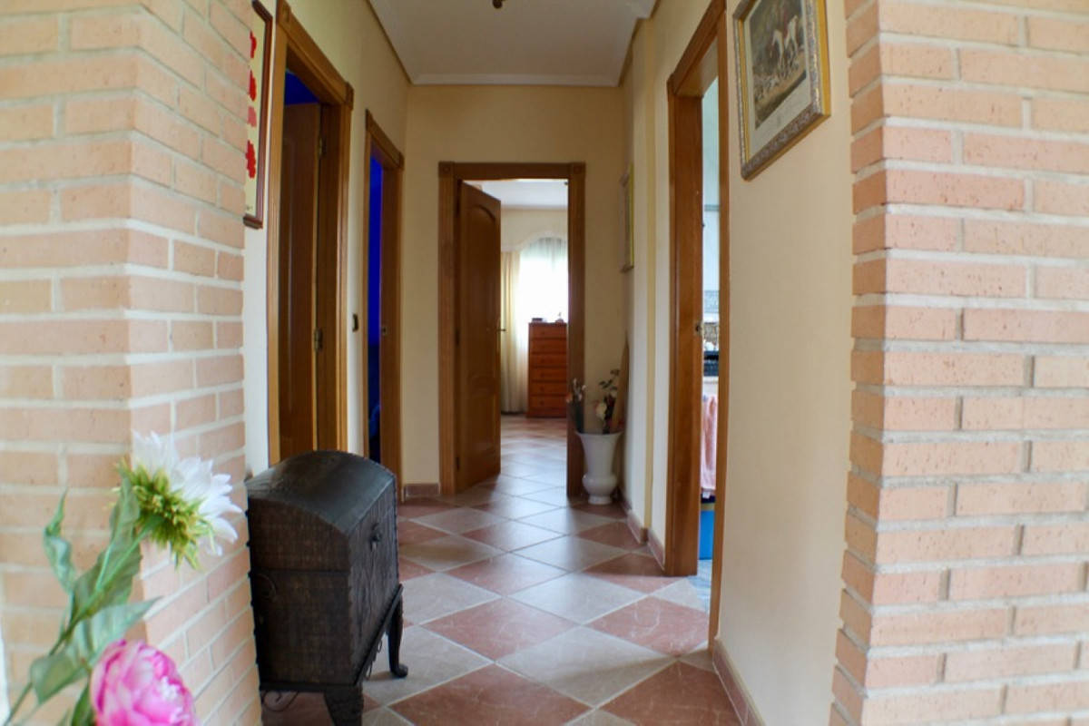 6-Bedroom Detached House in Benidorm | Sunny Casas - Cos... - Image 15