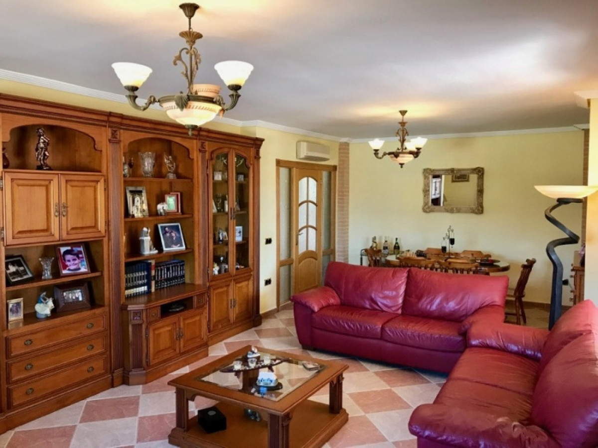 6-Bedroom Detached House in Benidorm | Sunny Casas - Cos... - Image 6