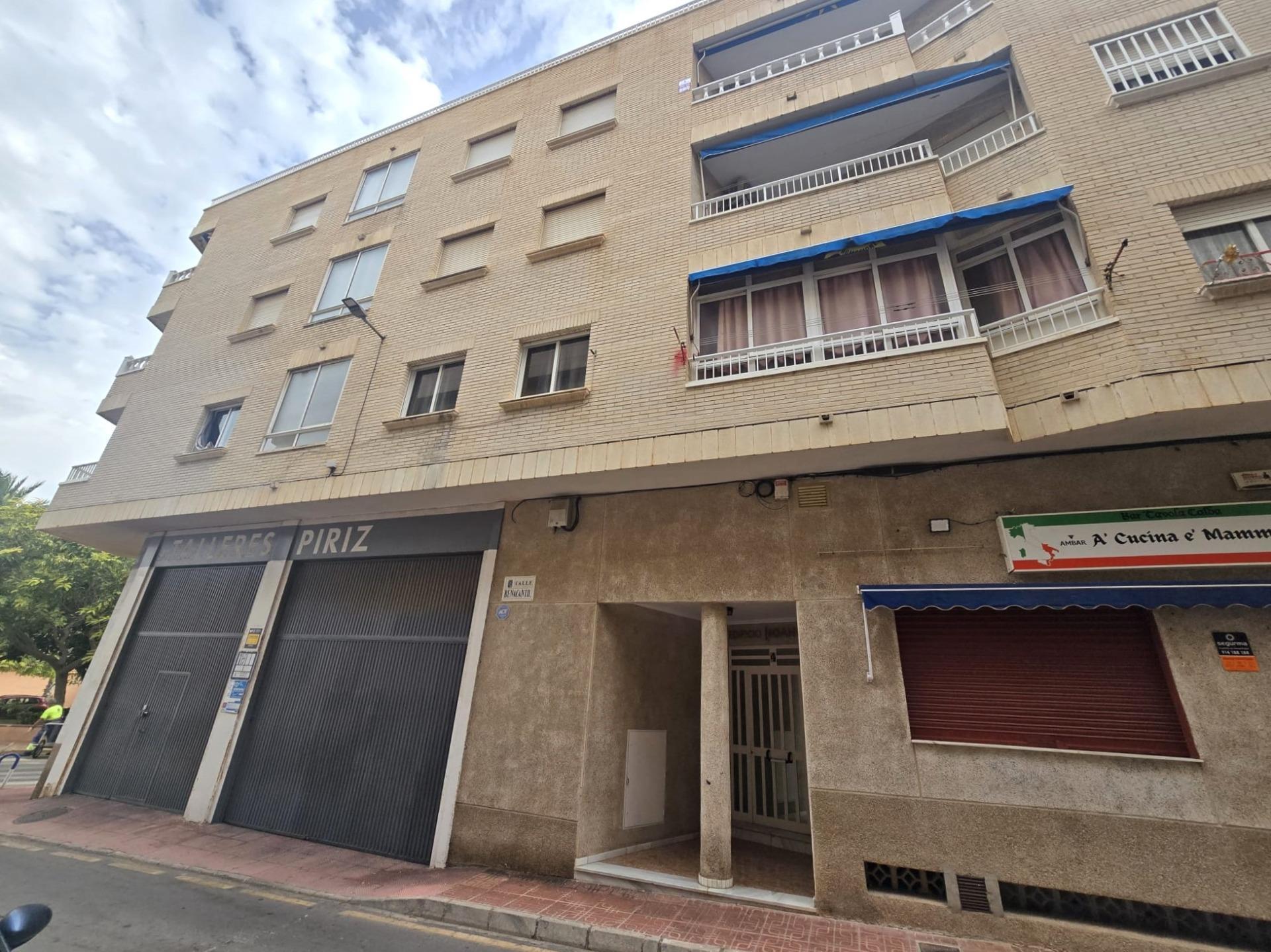 Apartment in Torrevieja - Image 25