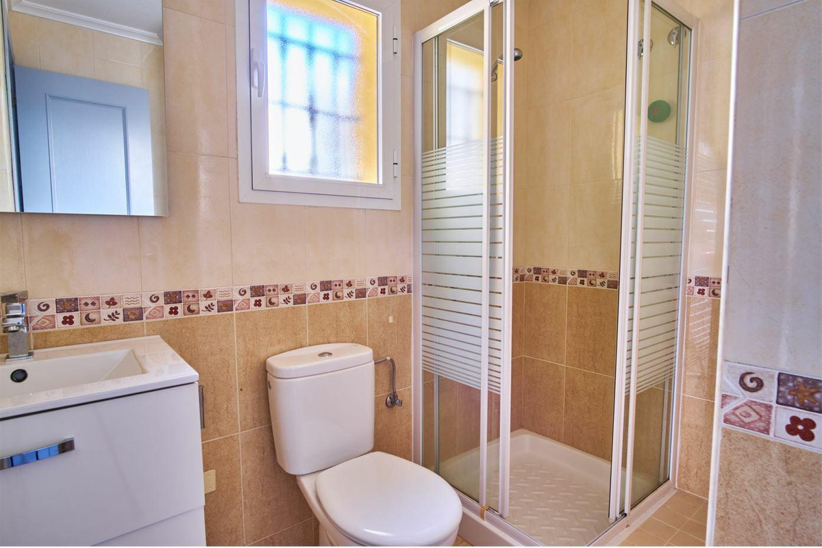 3-Bedroom Detached House in  Los Montesinos | Sunny Casas... - Image 13