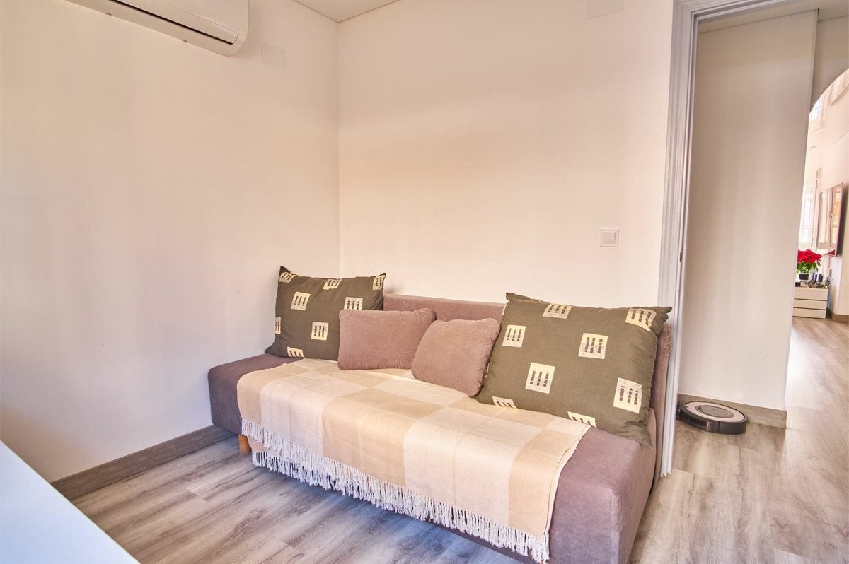 3-Bedroom Detached House in  Los Montesinos | Sunny Casas... - Image 20