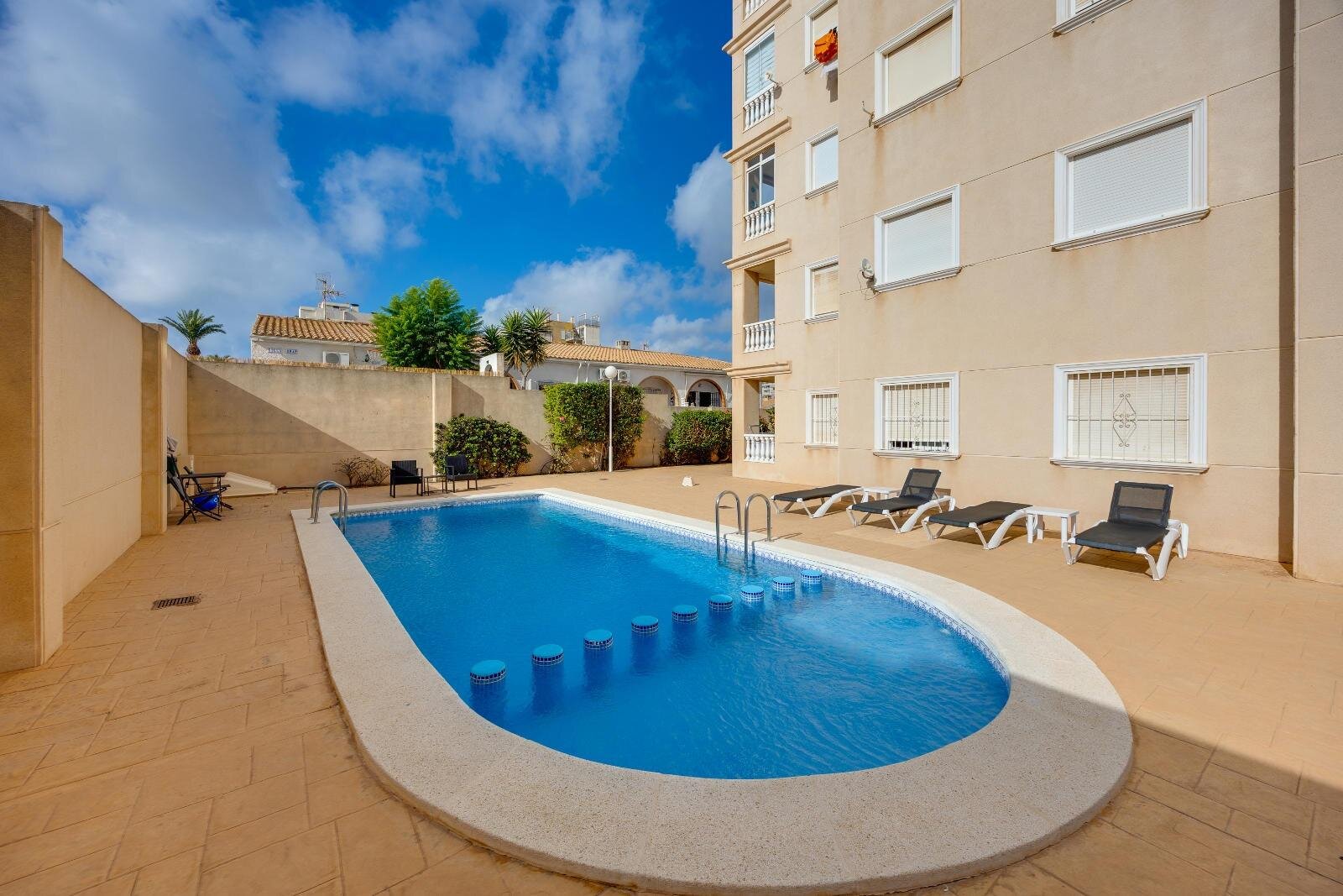 2-Bedroom Apartment in Nueva Torrevieja, Torrevieja - Image 11