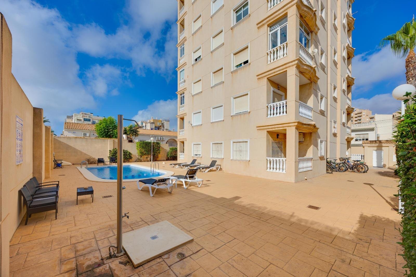 2-Bedroom Apartment in Nueva Torrevieja, Torrevieja - Image 12