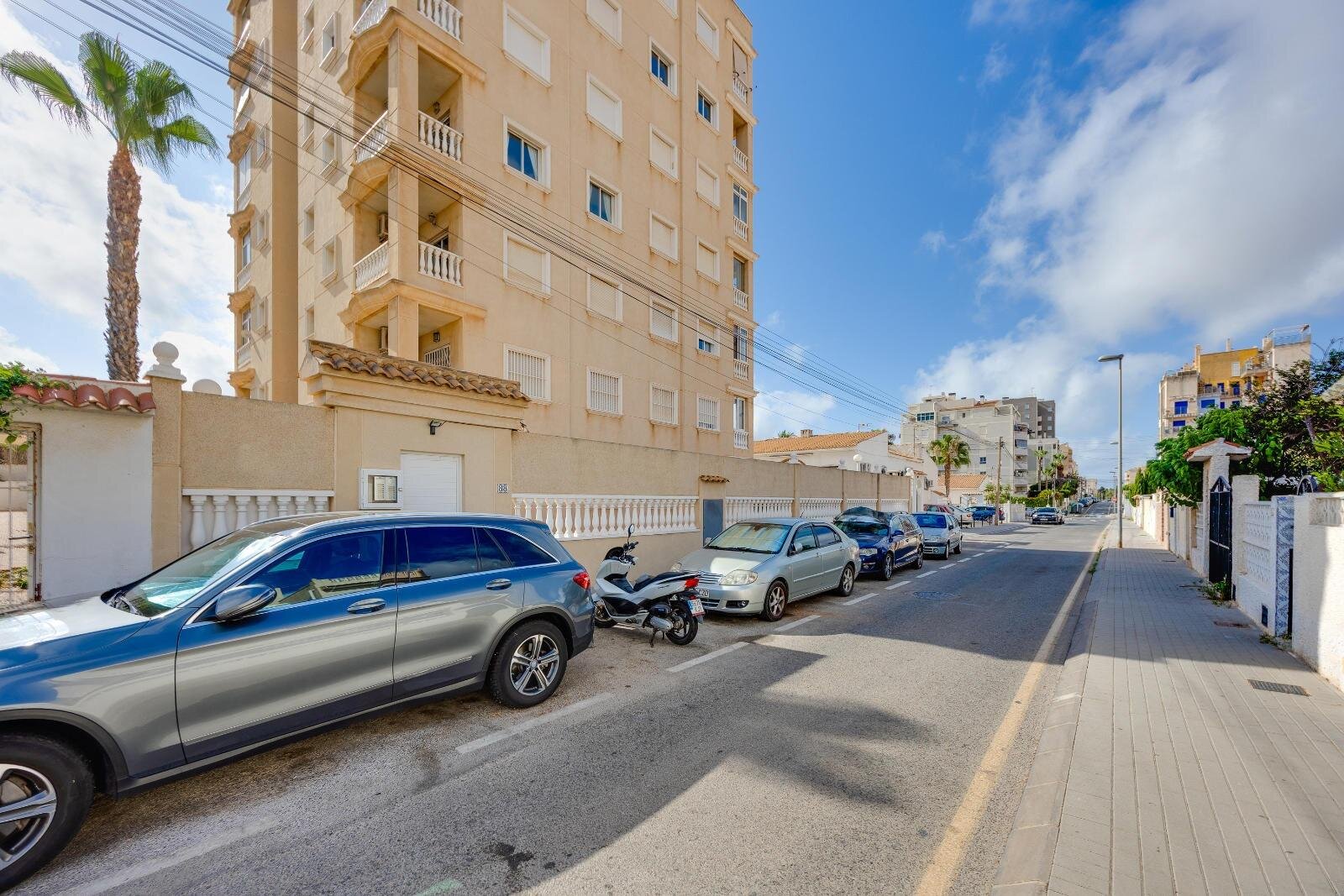 2-Bedroom Apartment in Nueva Torrevieja, Torrevieja - Image 18