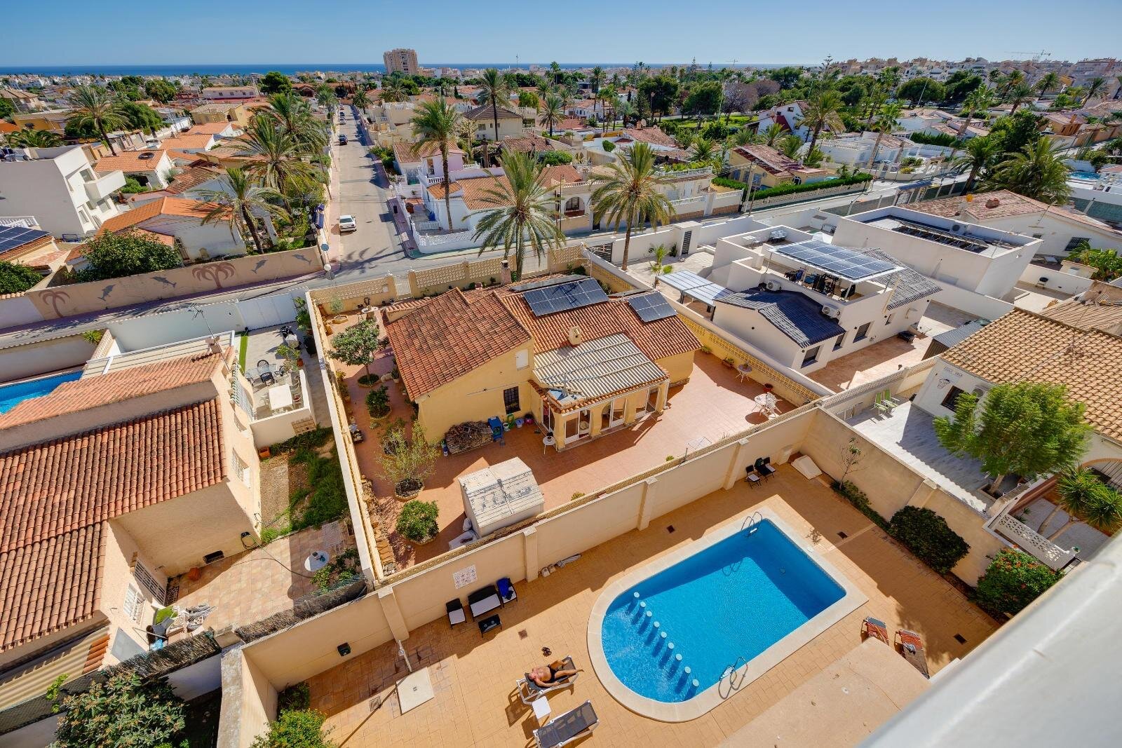 2-Bedroom Apartment in Nueva Torrevieja, Torrevieja - Image 26