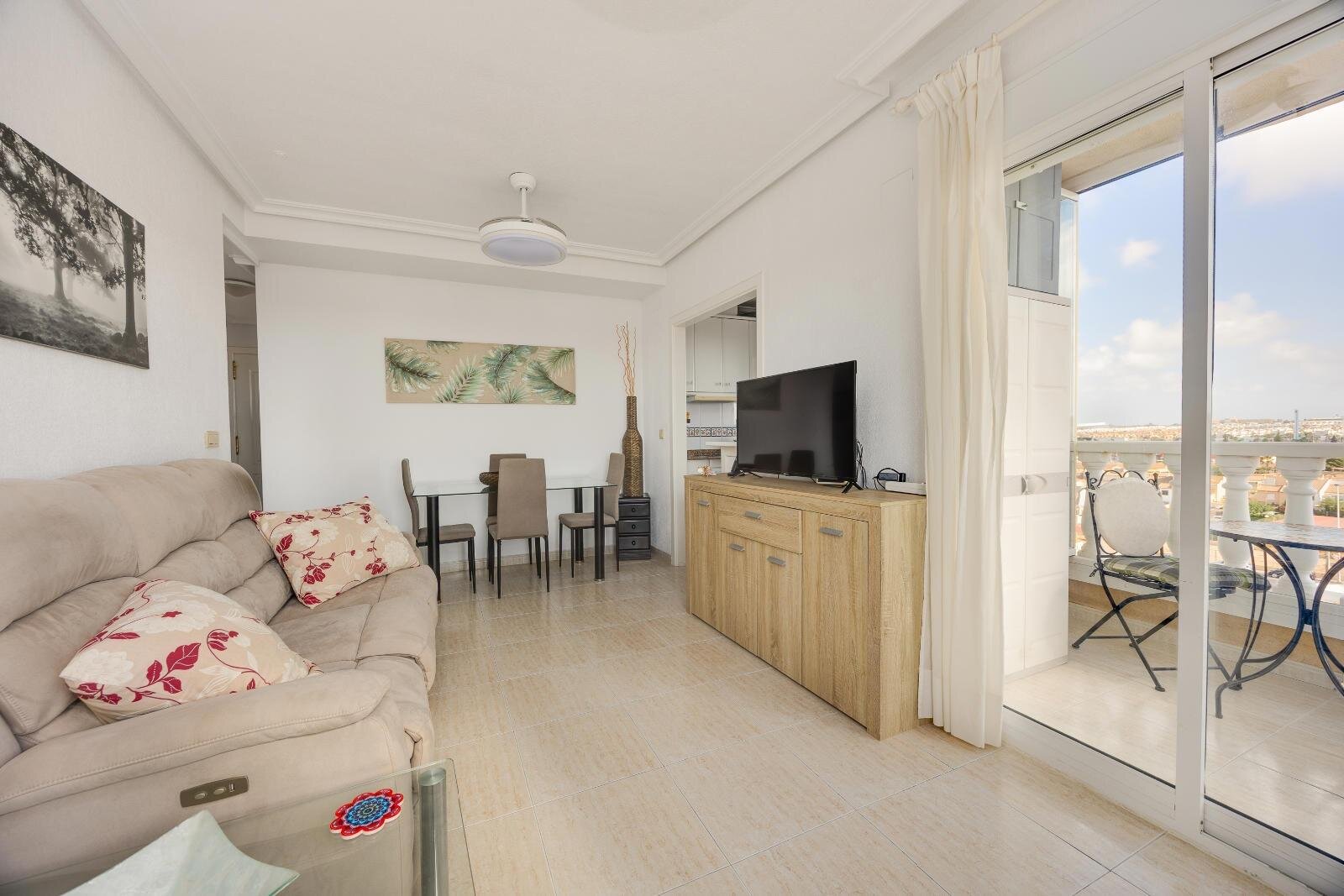 2-Bedroom Apartment in Nueva Torrevieja, Torrevieja - Image 37