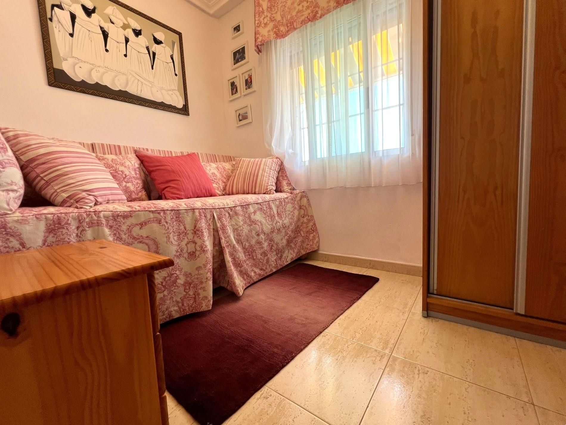 2-Bedroom Bungalow in Zona los Frutales, Torrevieja - Image 13