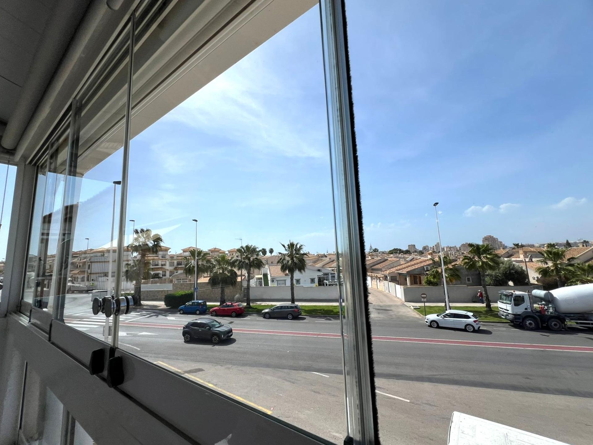 2-Bedroom Bungalow in Zona los Frutales, Torrevieja - Image 16