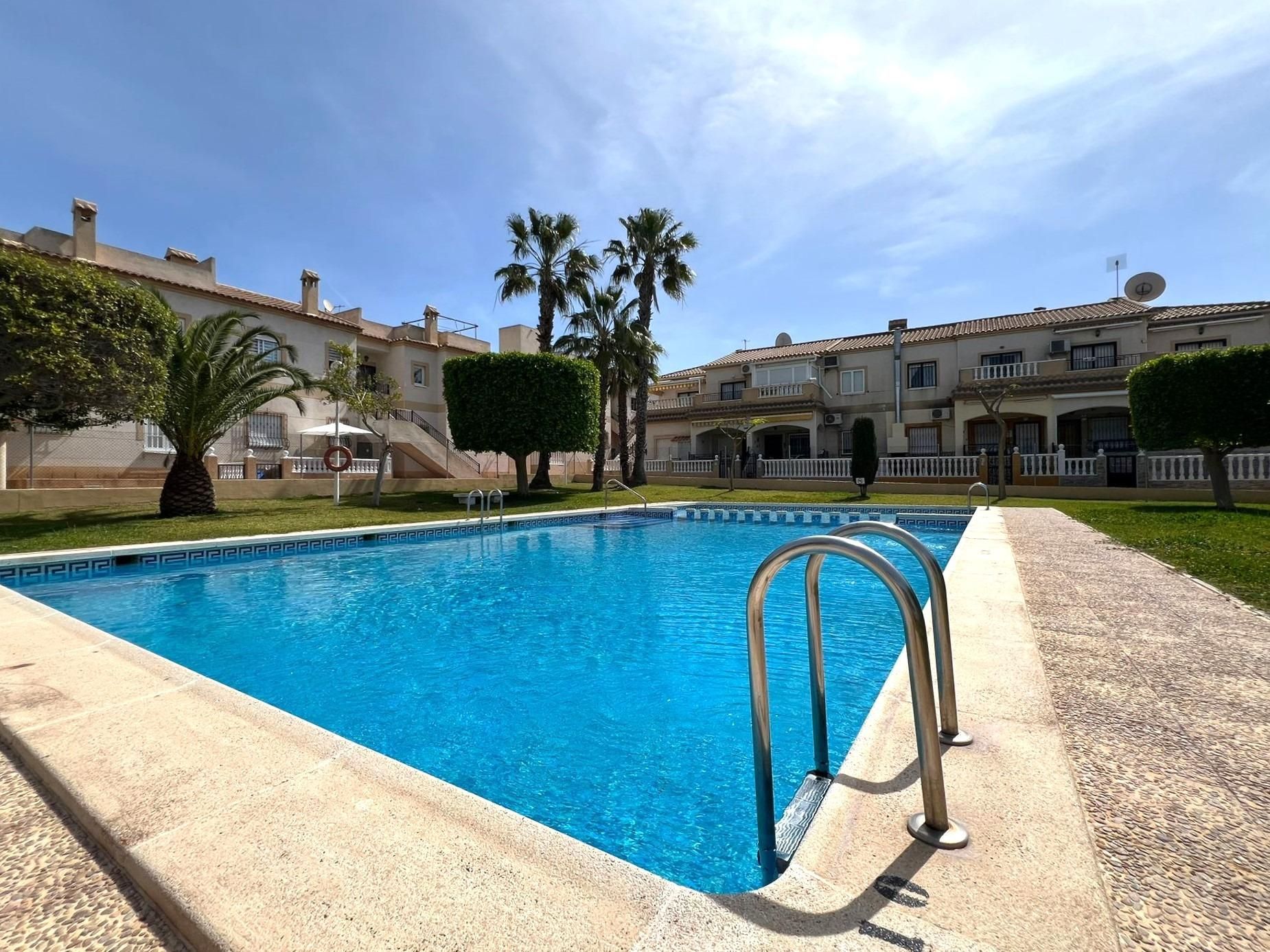 2-Bedroom Bungalow in Zona los Frutales, Torrevieja - Image 18